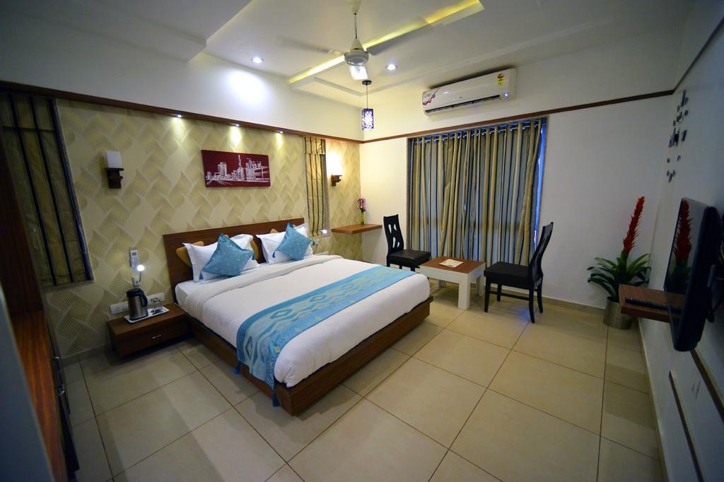 The Grand Imperial Hotel Morbi 객실 사진