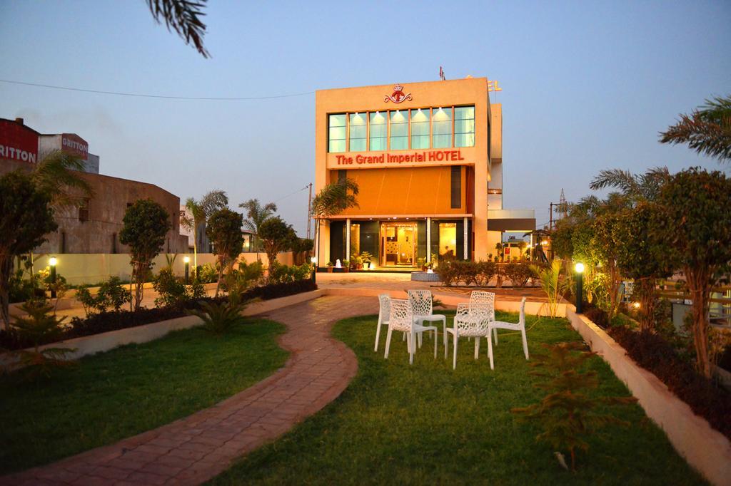 The Grand Imperial Hotel Morbi 외부 사진