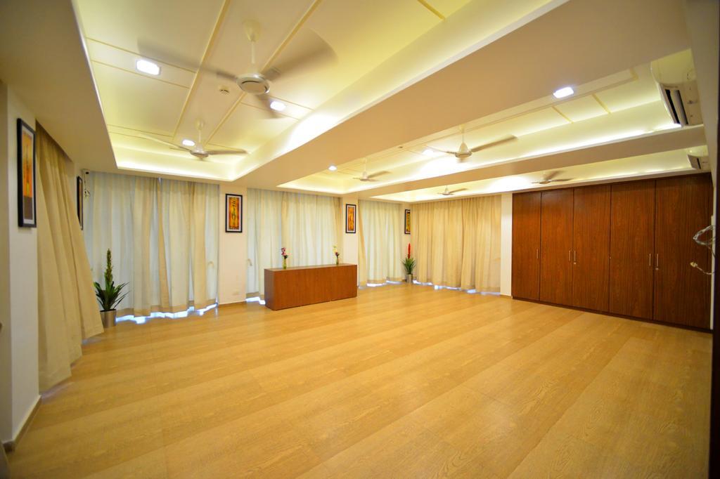 The Grand Imperial Hotel Morbi 외부 사진