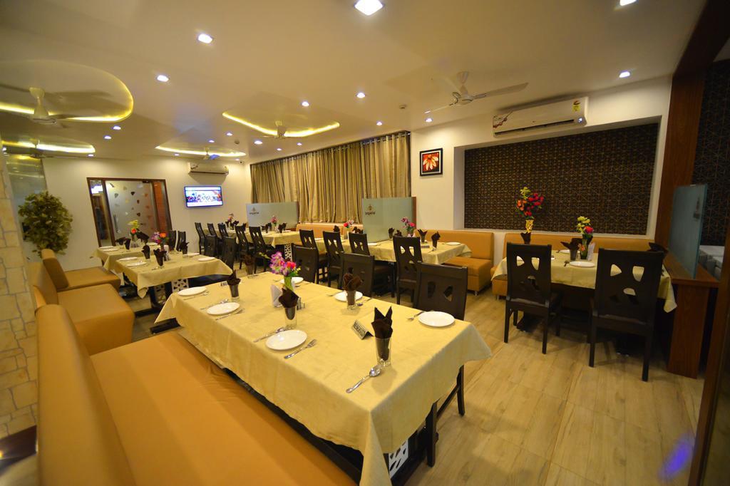 The Grand Imperial Hotel Morbi 외부 사진