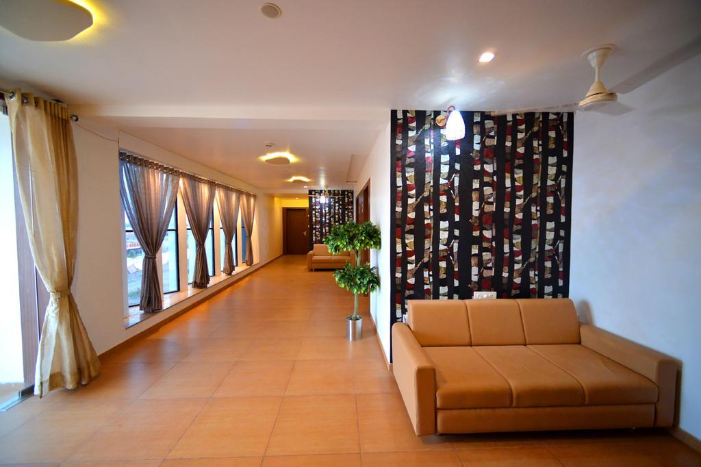 The Grand Imperial Hotel Morbi 외부 사진